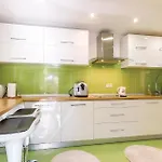 Three-bedroom In Galižana