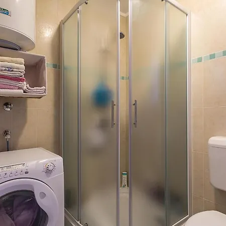 Three-bedroom In Galižana