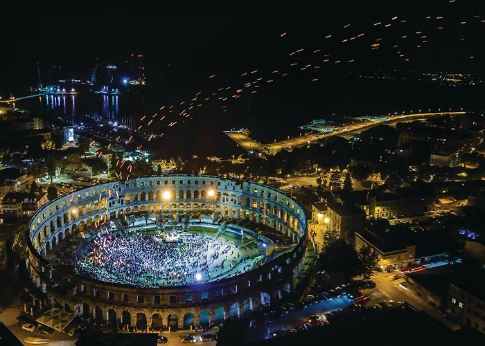 Three-bedroom In * Galižana