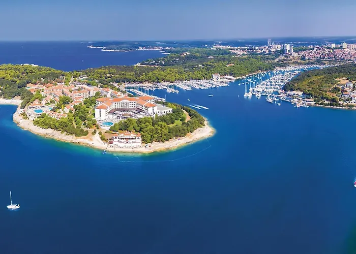 Three-bedroom In * Galižana