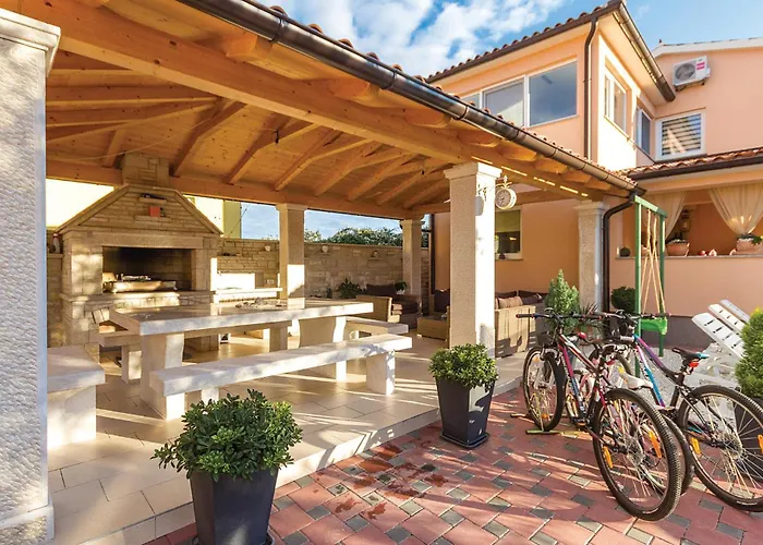 아파트 Three-bedroom In