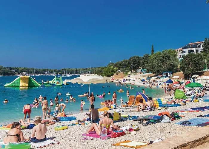 Three-bedroom In 아파트